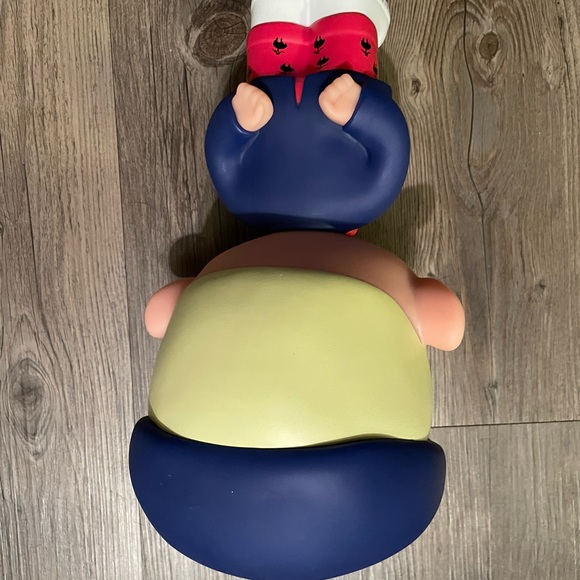 Brooks Brothers Mascot - Picture 3 of 4